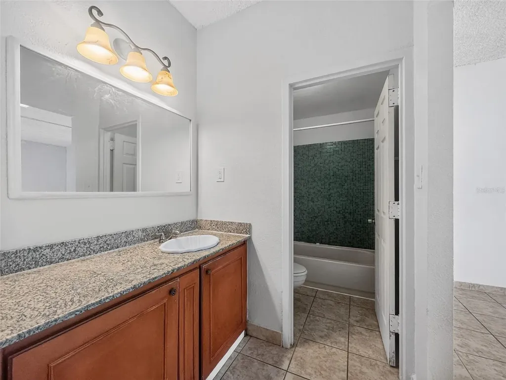 8421 S Orange Blossom Trail Orlando FL 32809
