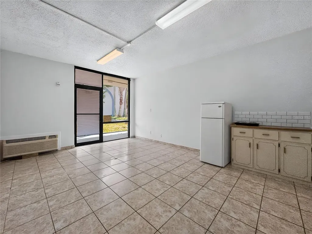 8421 S Orange Blossom Trail Orlando FL 32809