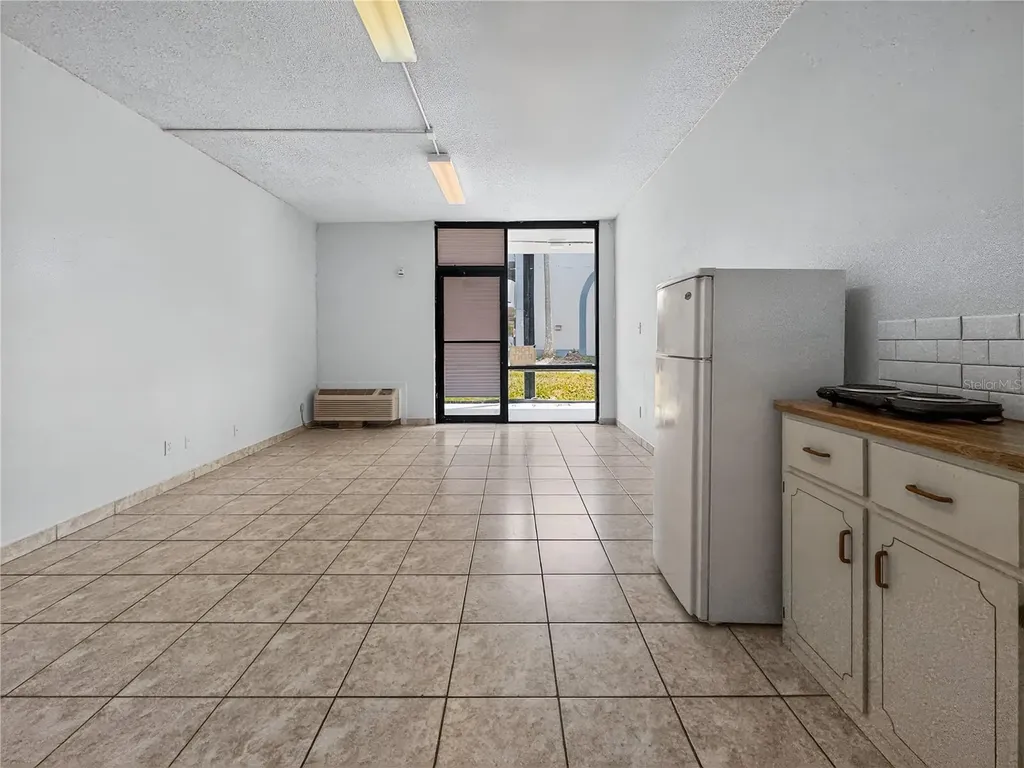 8421 S Orange Blossom Trail Orlando FL 32809