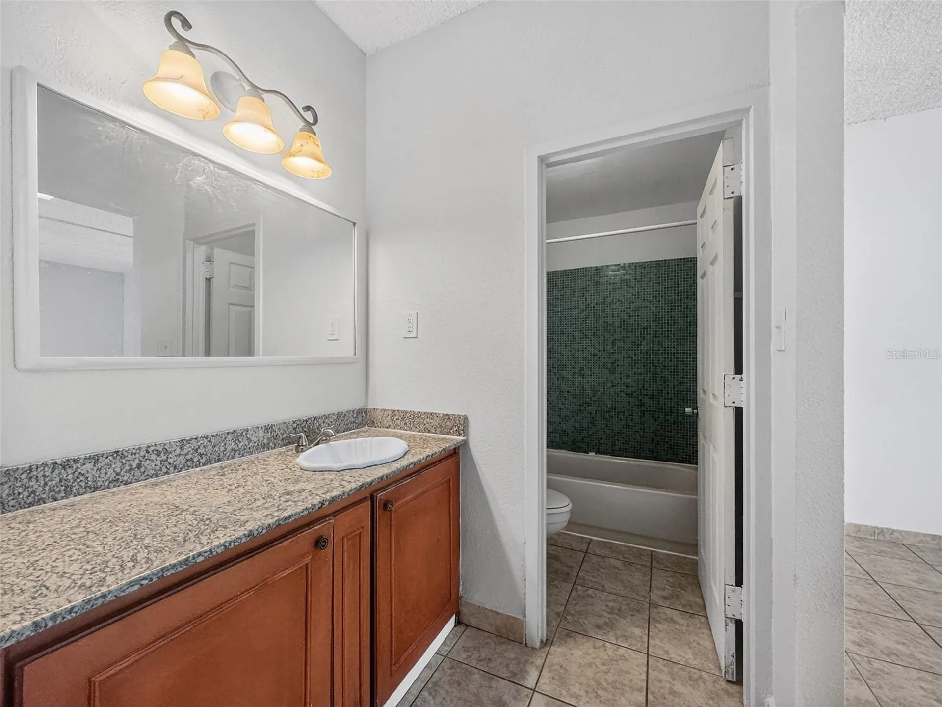 8421 S Orange Blossom Trail Orlando FL 32809