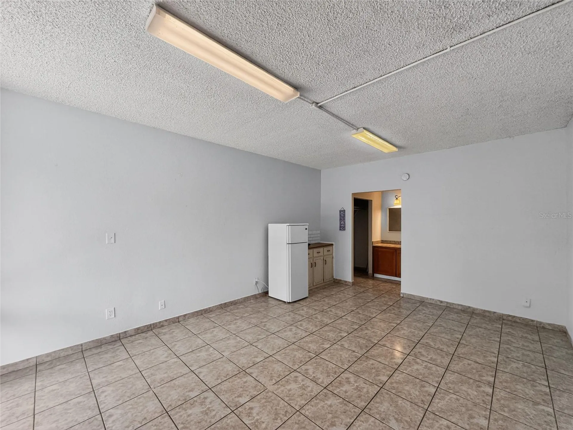8421 S Orange Blossom Trail Orlando FL 32809