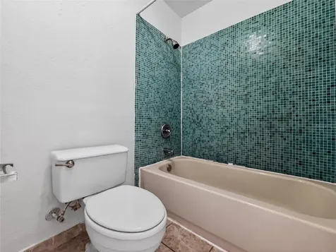 8421 S Orange Blossom Trail Orlando FL 32809