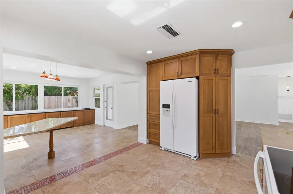 1344 62nd Place S St Petersburg FL 33705