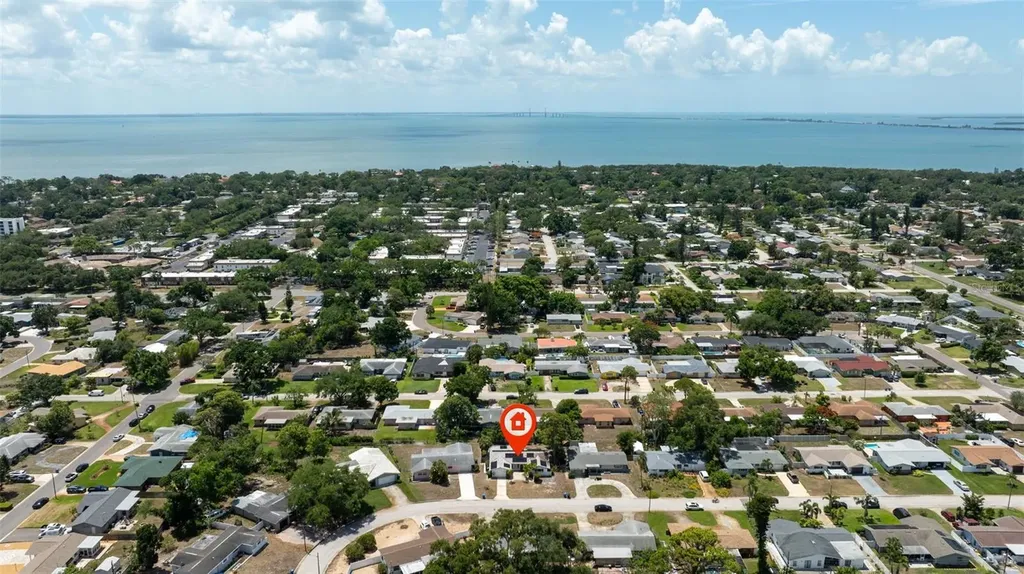 1344 62nd Place S St Petersburg FL 33705