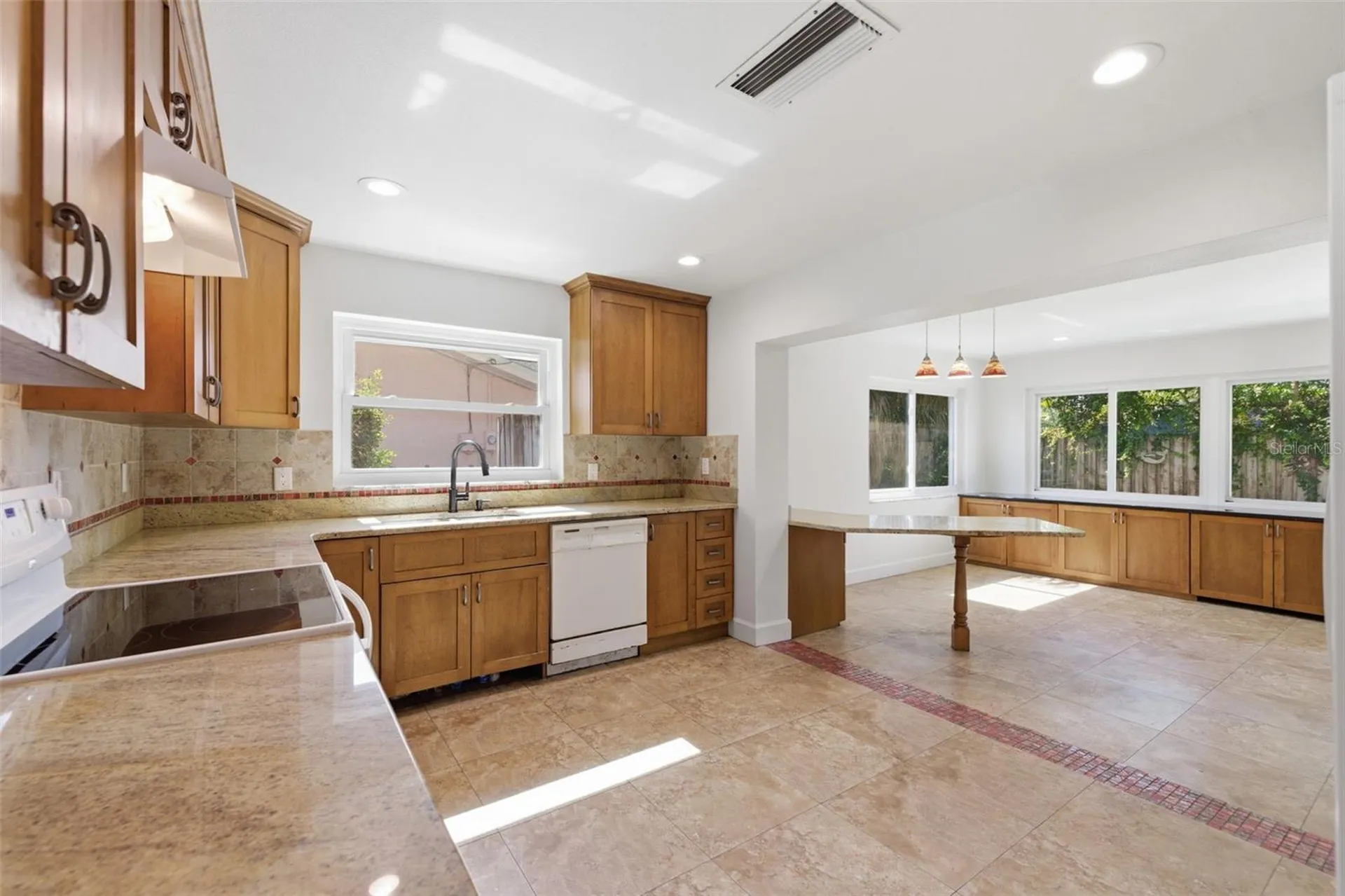 1344 62nd Place S St Petersburg FL 33705