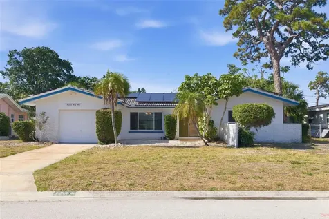 1344 62nd Place S St Petersburg FL 33705