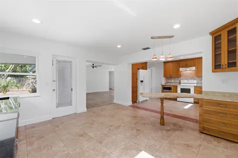 1344 62nd Place S St Petersburg FL 33705