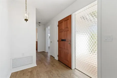 1344 62nd Place S St Petersburg FL 33705