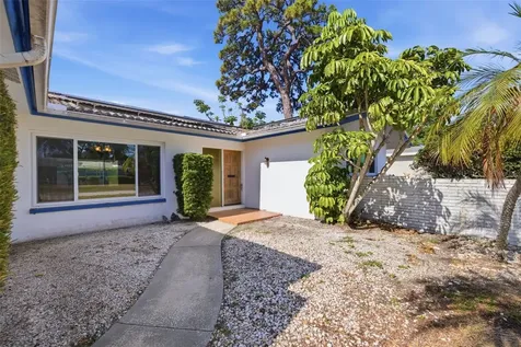 1344 62nd Place S St Petersburg FL 33705