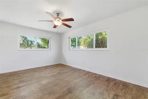 1344 62nd Place S St Petersburg FL 33705