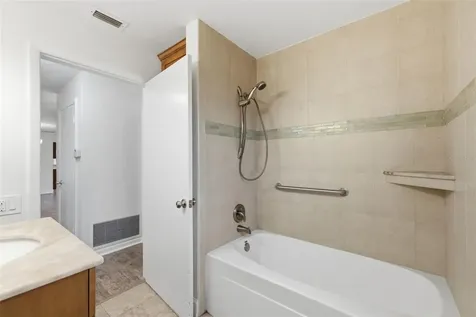 1344 62nd Place S St Petersburg FL 33705