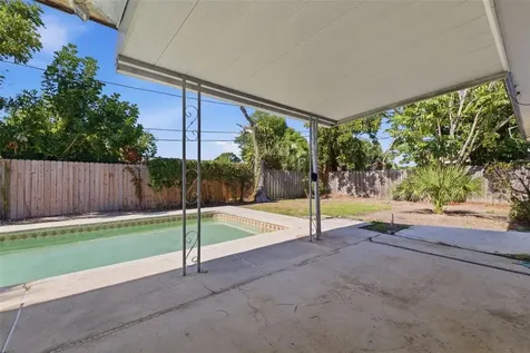 1344 62nd Place S St Petersburg FL 33705
