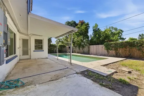 1344 62nd Place S St Petersburg FL 33705