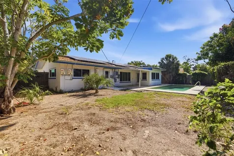 1344 62nd Place S St Petersburg FL 33705