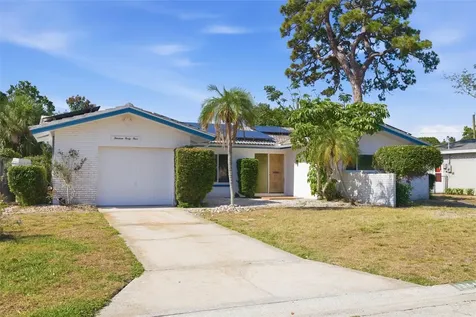 1344 62nd Place S St Petersburg FL 33705