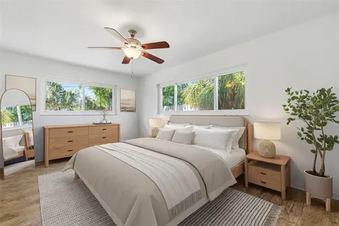 1344 62nd Place S St Petersburg FL 33705