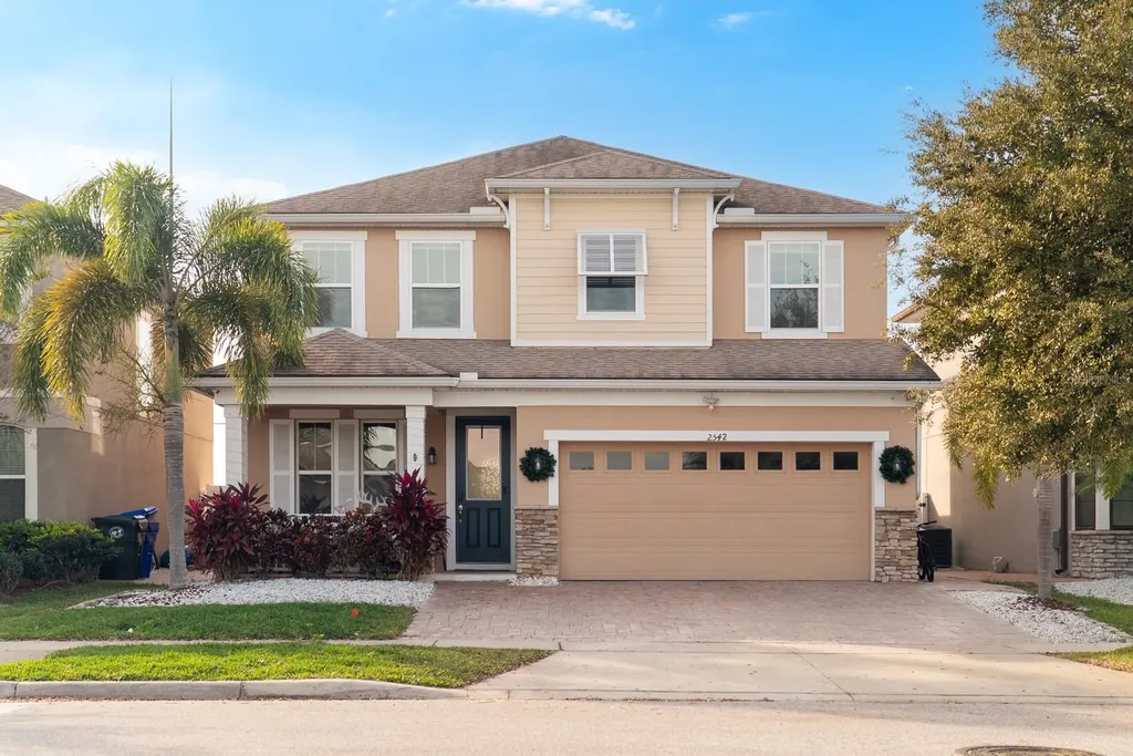 2542 Nouveau Way Kissimmee FL 34741