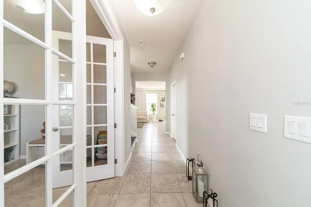2542 Nouveau Way Kissimmee FL 34741
