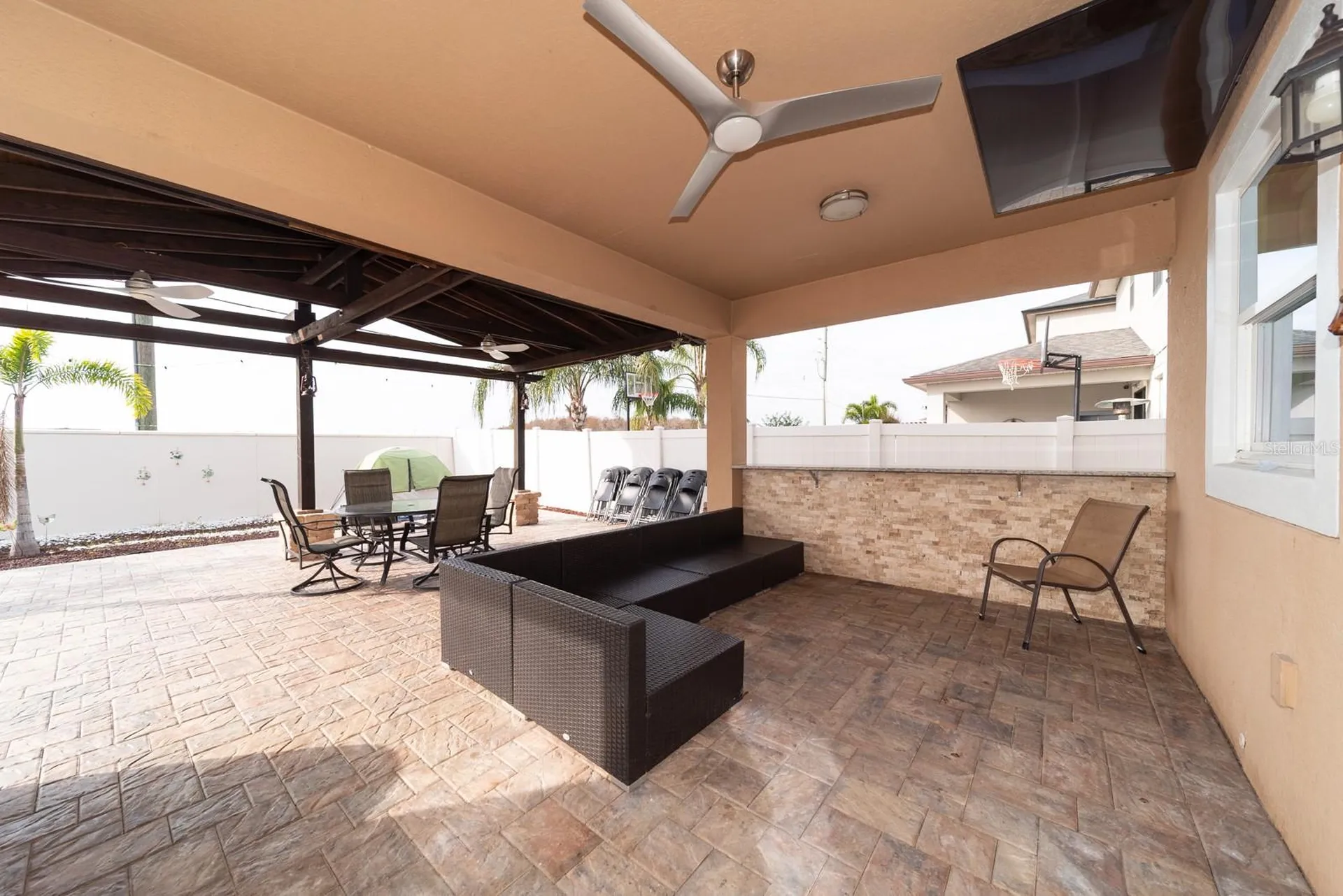 2542 Nouveau Way Kissimmee FL 34741