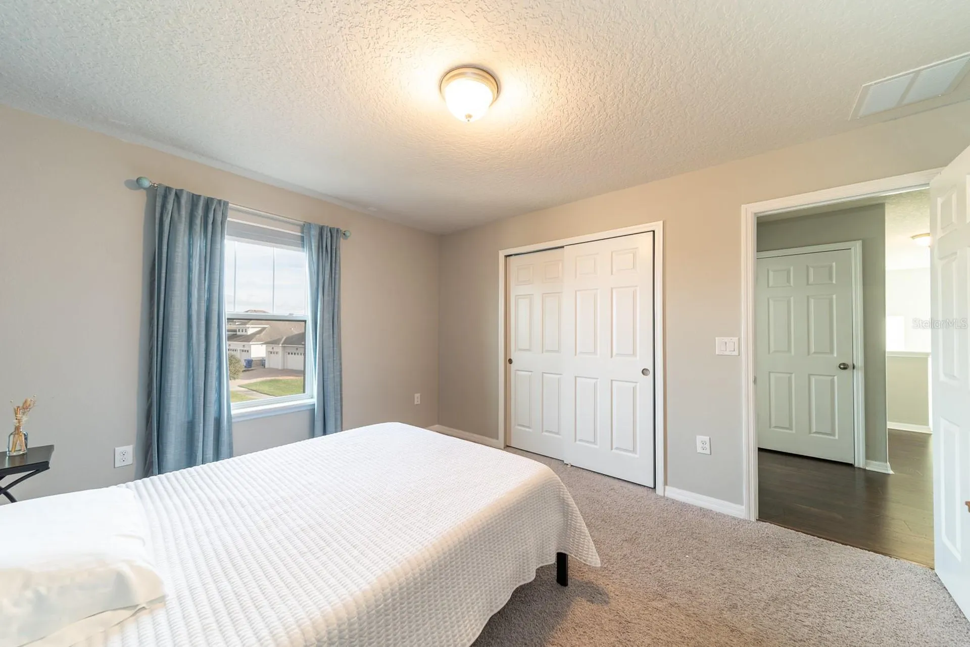 2542 Nouveau Way Kissimmee FL 34741