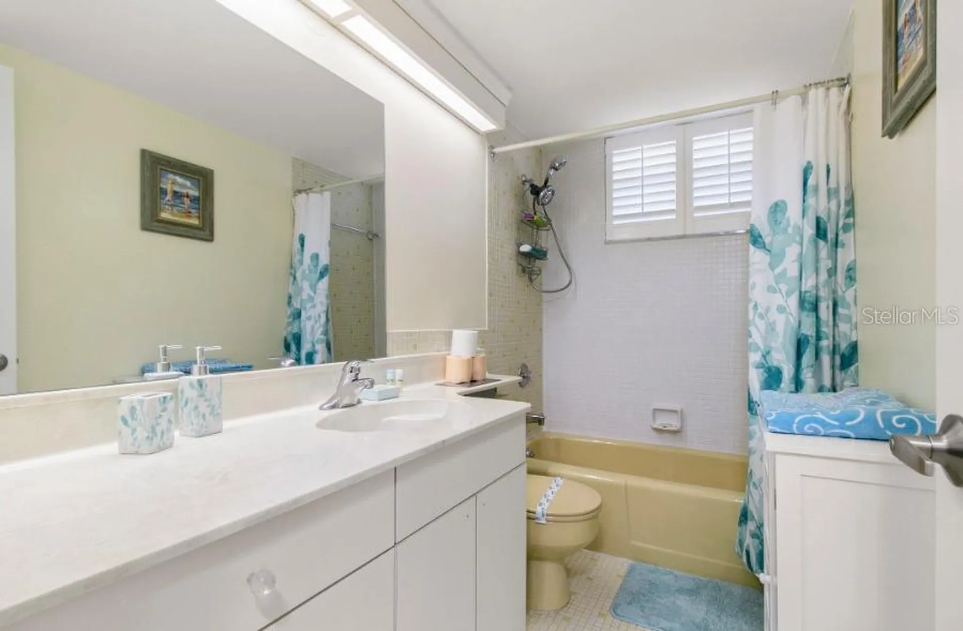 605 Sutton Place Longboat Key FL 34228