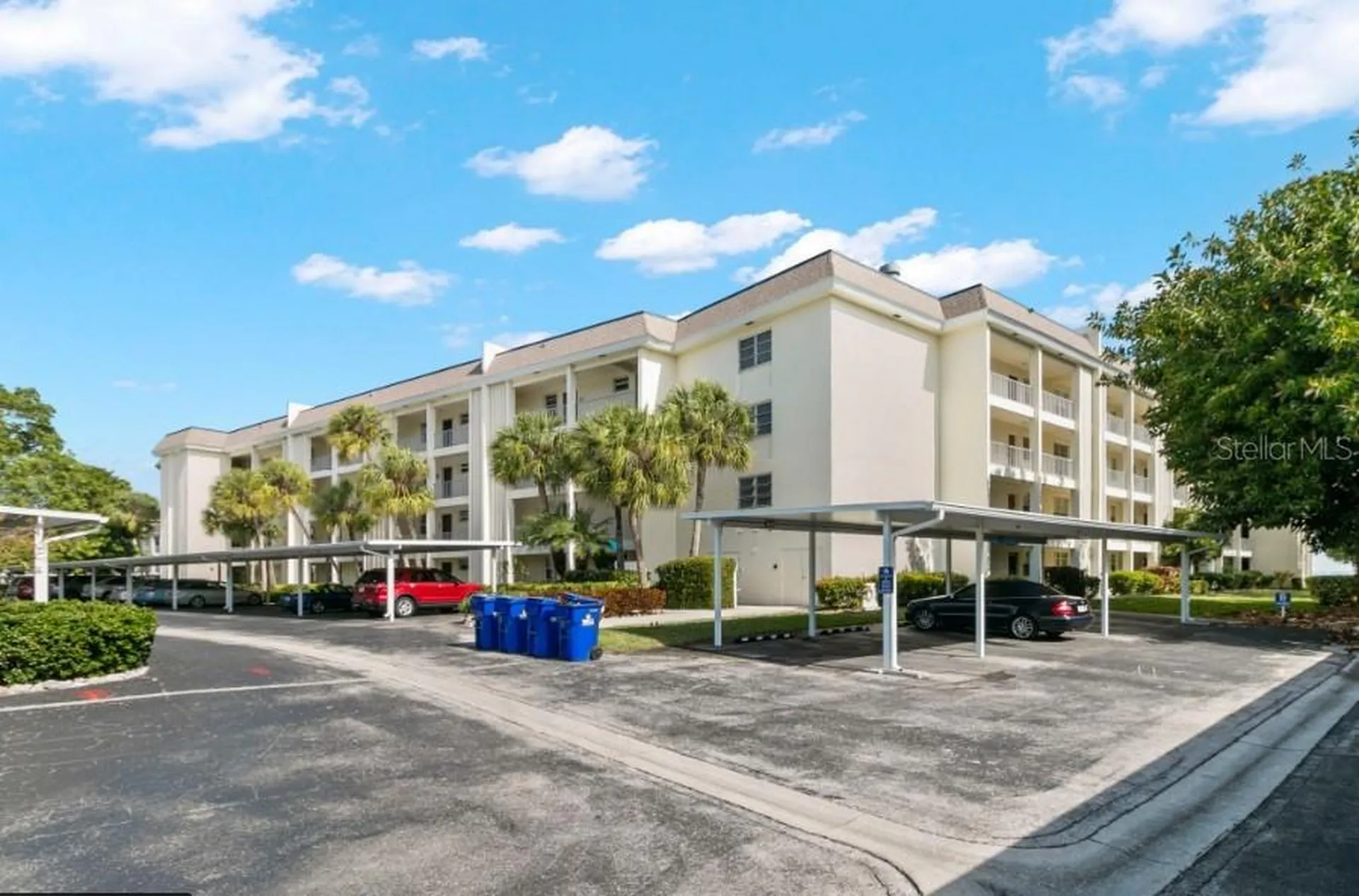 605 Sutton Place Longboat Key FL 34228