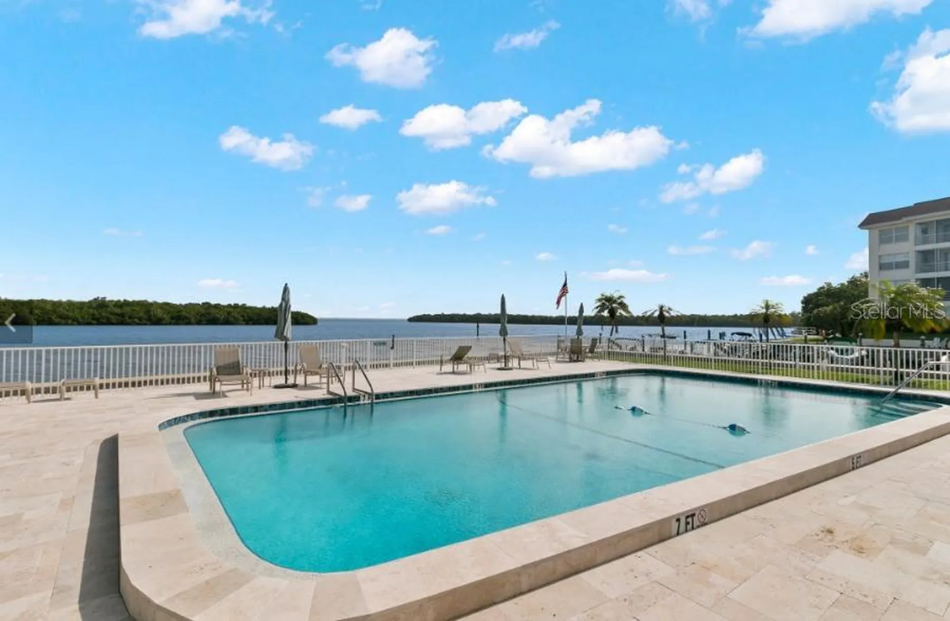 605 Sutton Place Longboat Key FL 34228