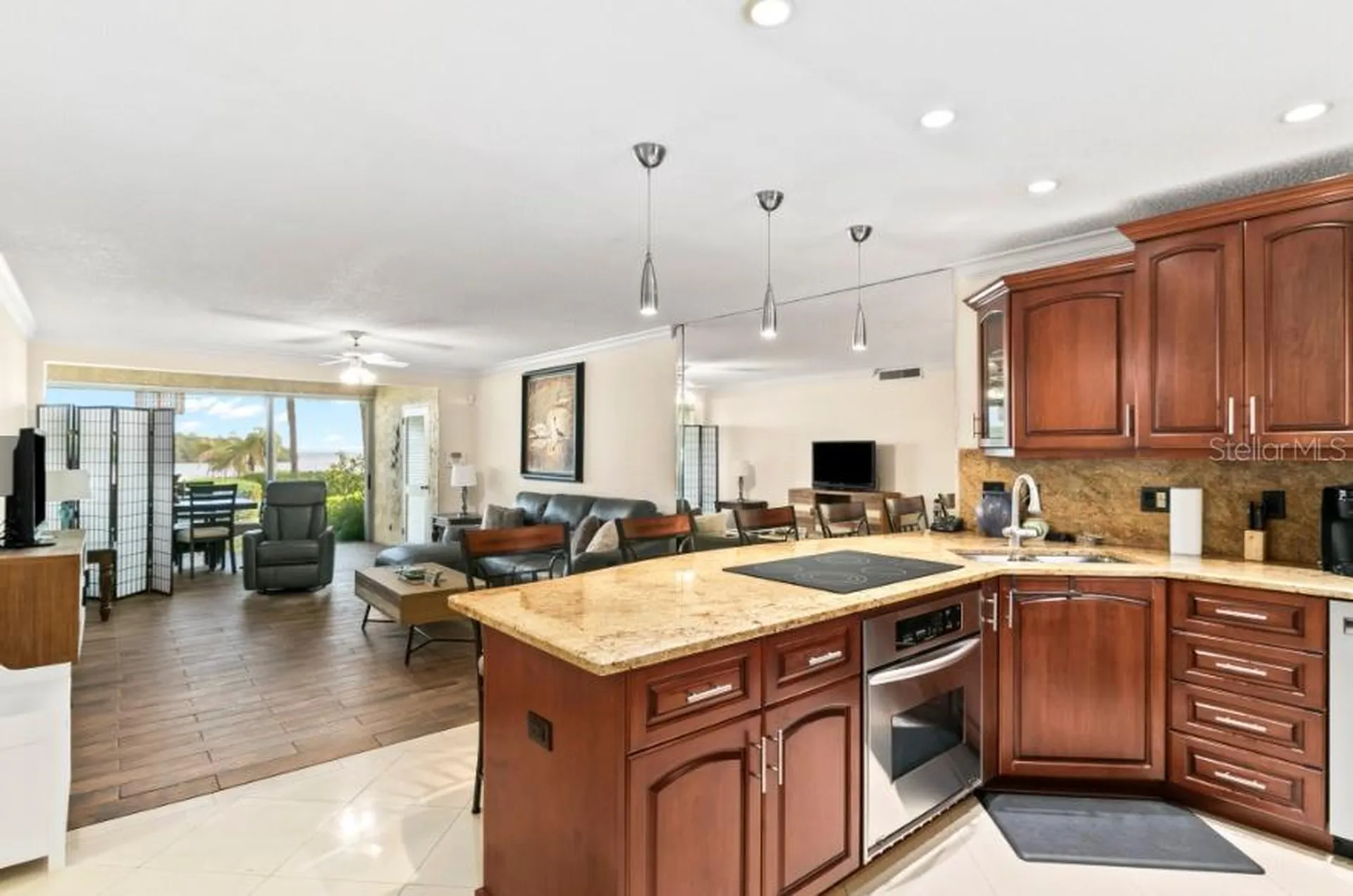605 Sutton Place Longboat Key FL 34228