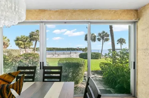605 Sutton Place Longboat Key FL 34228
