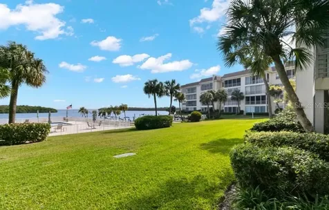 605 Sutton Place Longboat Key FL 34228