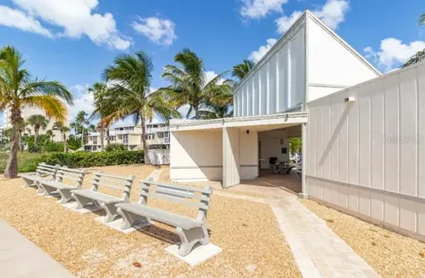 605 Sutton Place Longboat Key FL 34228