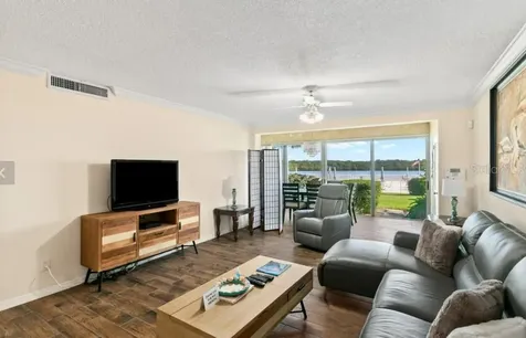 605 Sutton Place Longboat Key FL 34228