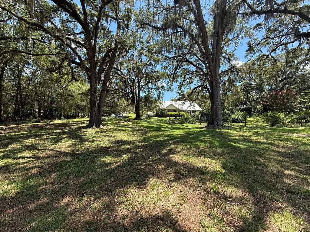 13106 NW 112th Avenue Alachua FL 32615