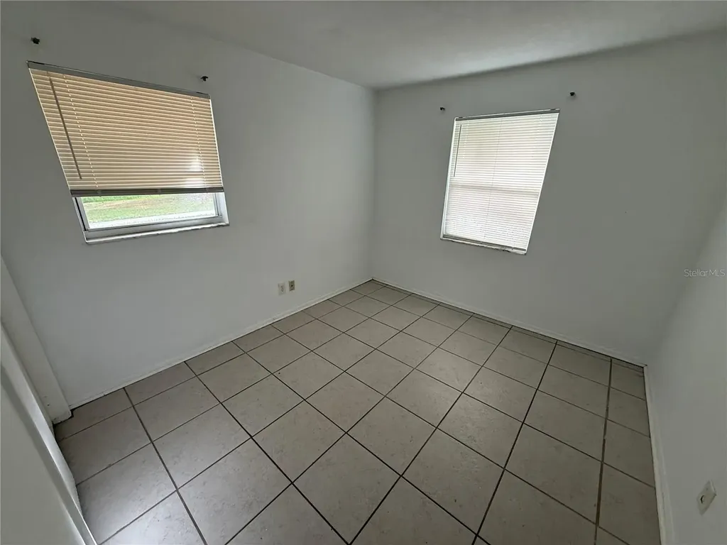 1270 8th Avenue NE Largo FL 33770