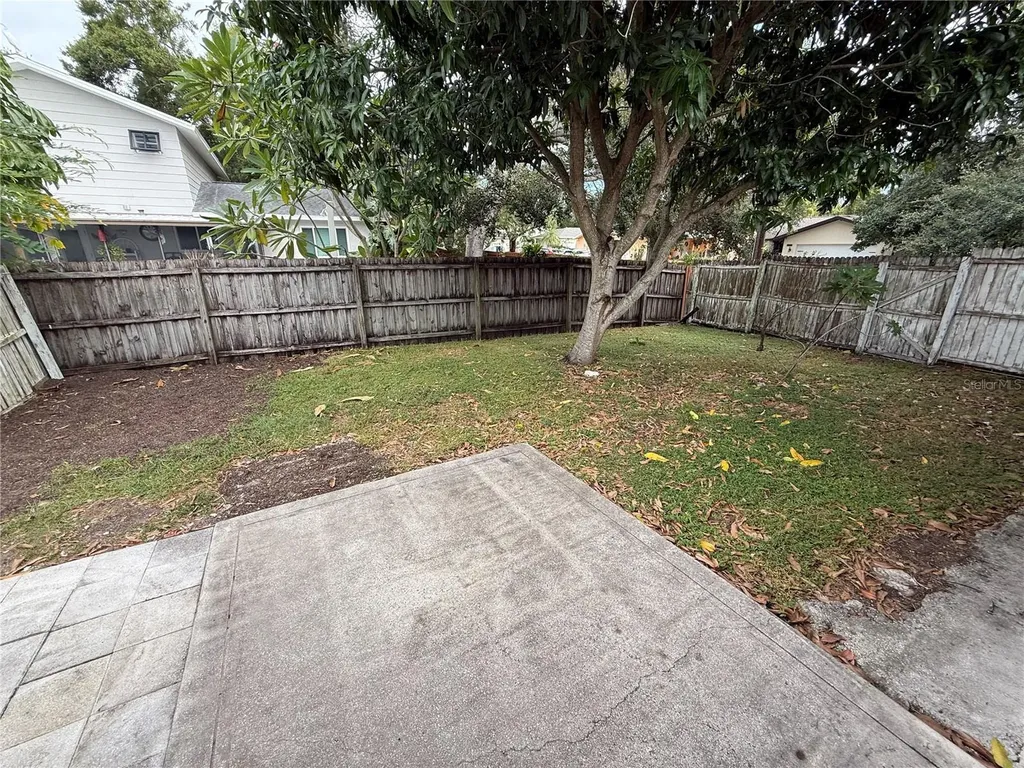 1270 8th Avenue NE Largo FL 33770