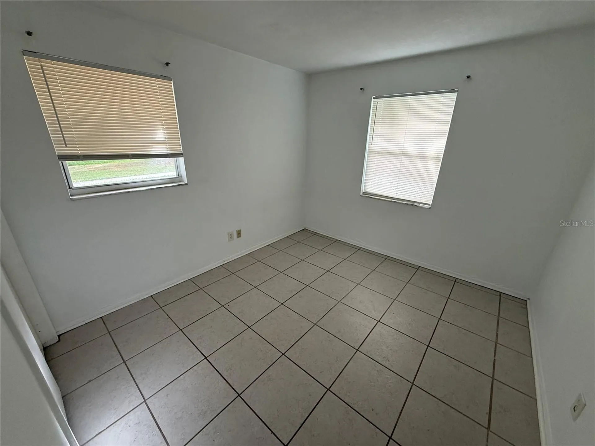 1270 8th Avenue NE Largo FL 33770