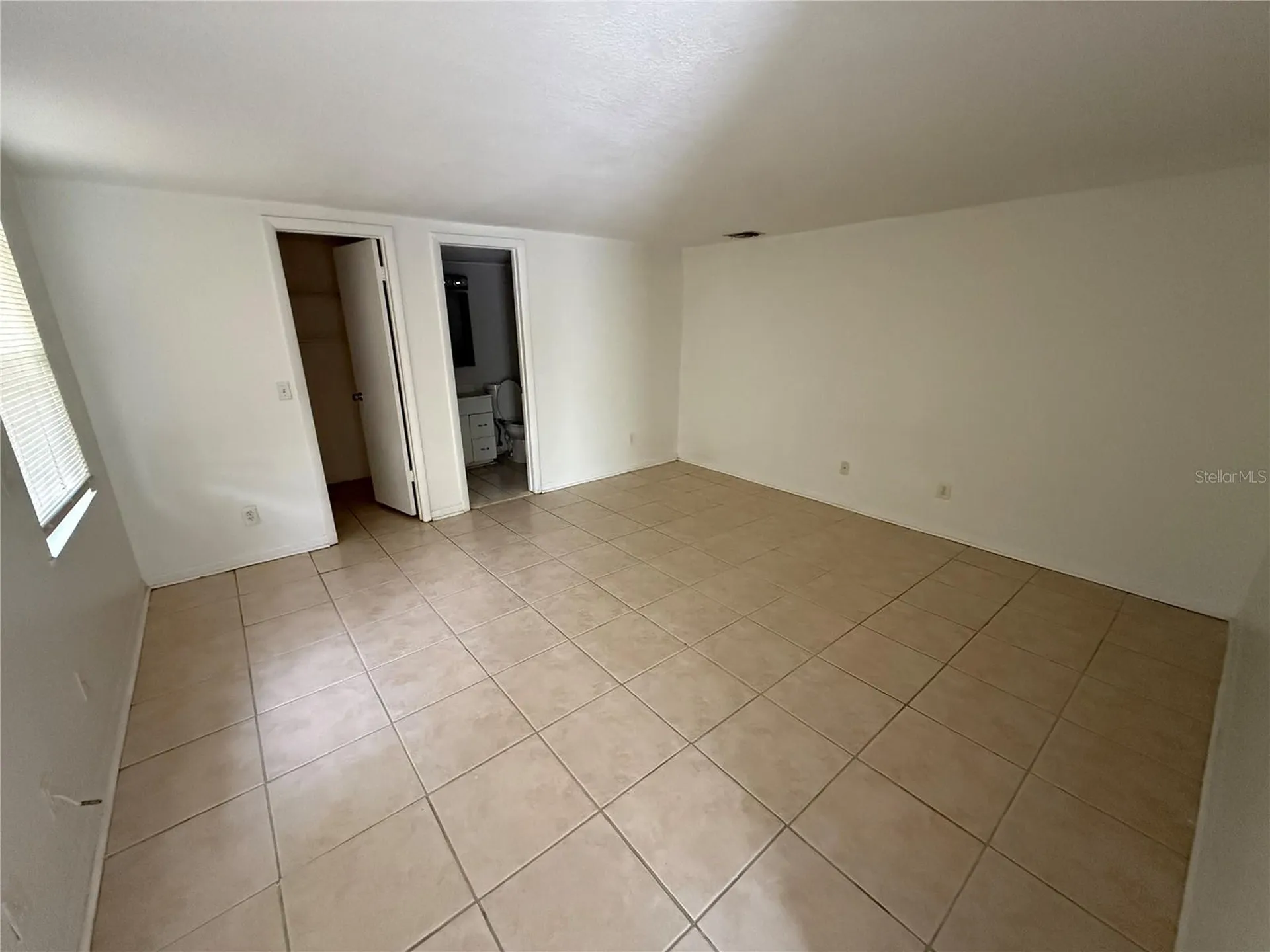 1270 8th Avenue NE Largo FL 33770