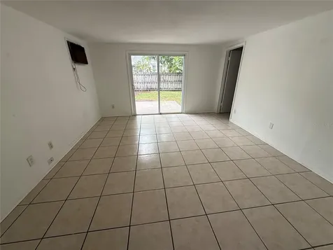 1270 8th Avenue NE Largo FL 33770