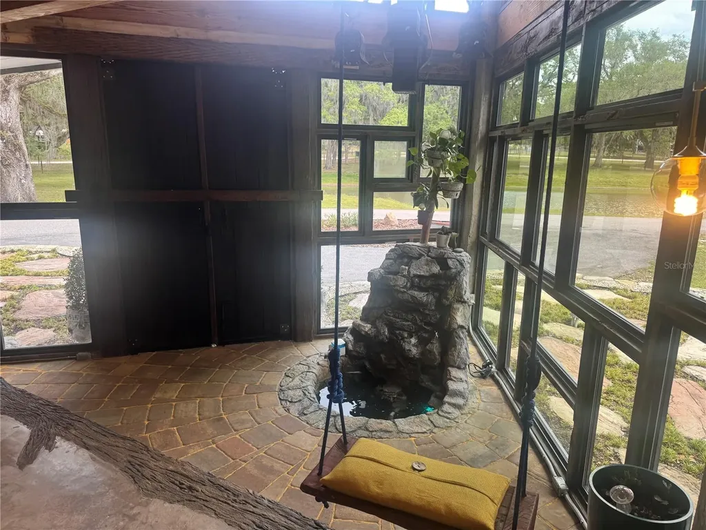 27616 Miller Road Dade City FL 33525