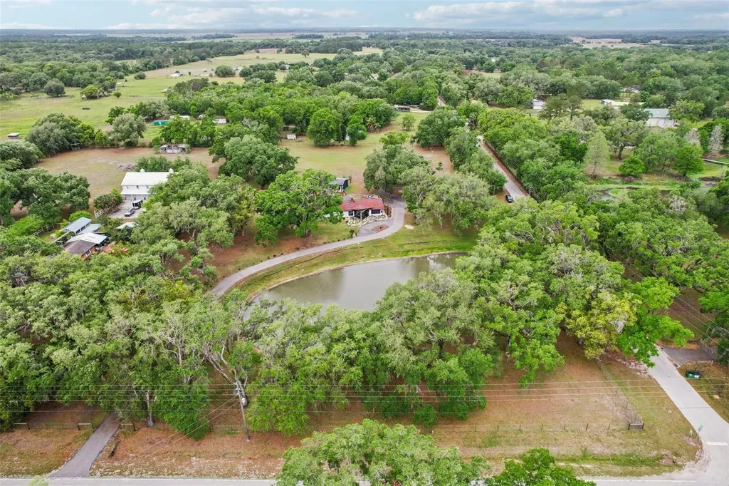27616 Miller Road Dade City FL 33525