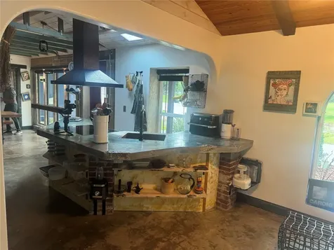 27616 Miller Road Dade City FL 33525