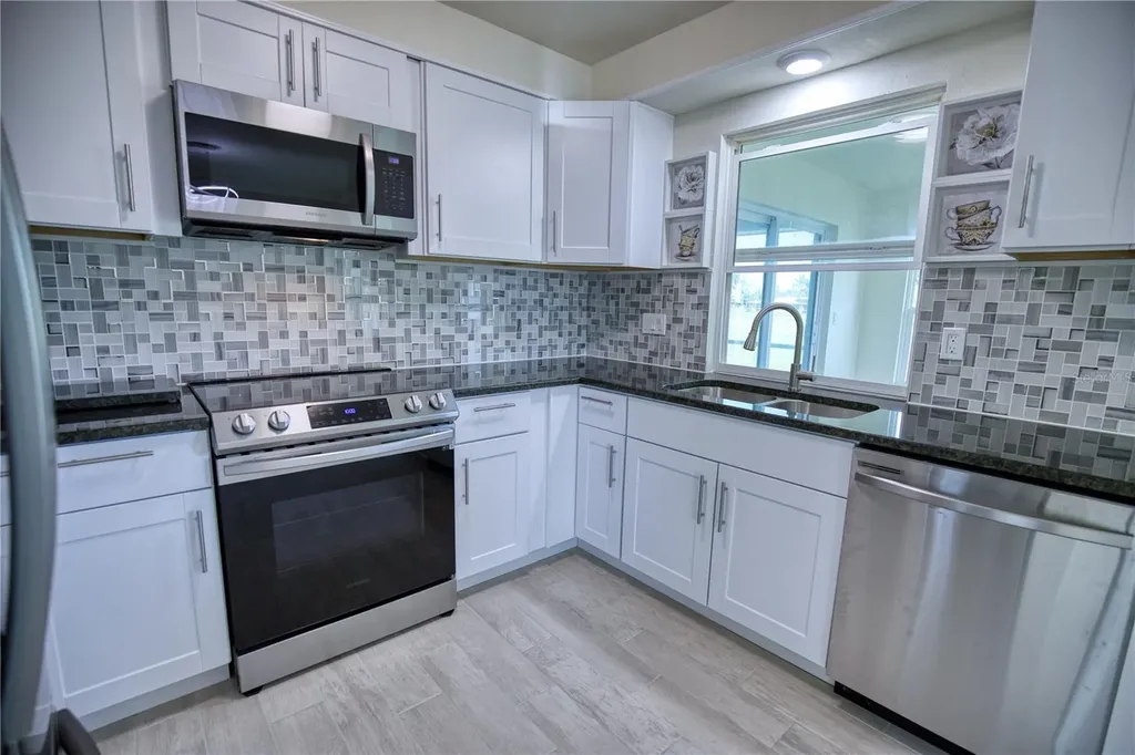 66 Oakland Hills Court Rotonda West FL 33947