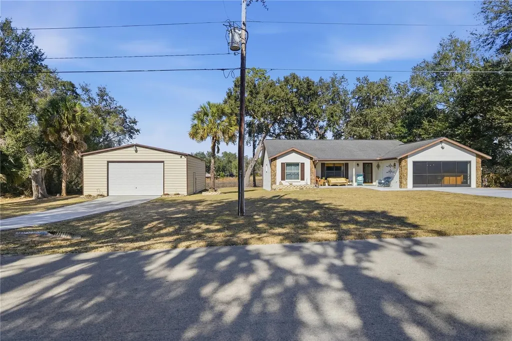 17757 SE 28th Lane Road Silver Springs FL 34488