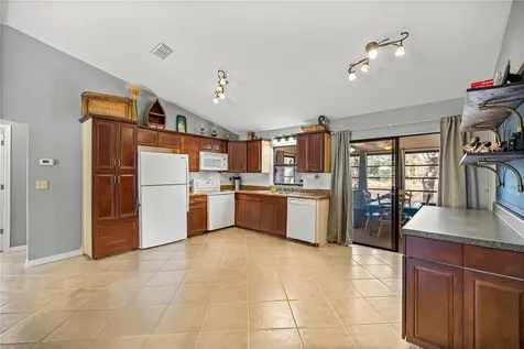 17757 SE 28th Lane Road Silver Springs FL 34488