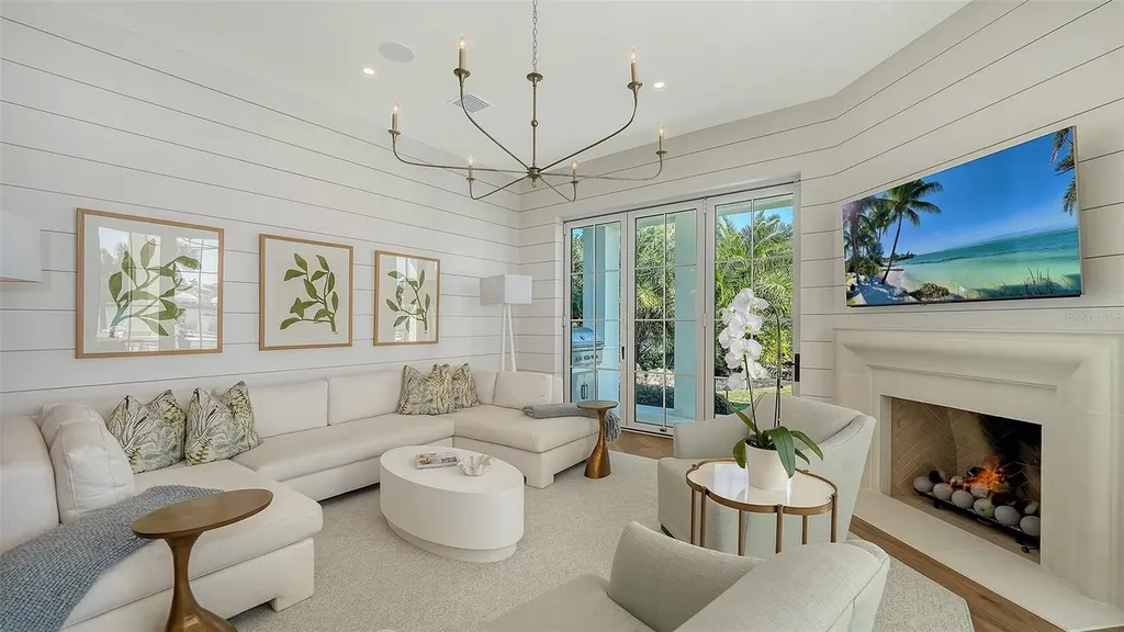70 Lighthouse Point Drive Longboat Key FL 34228