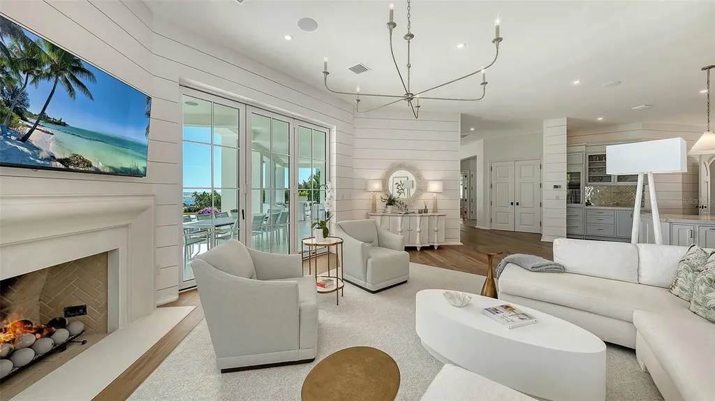 70 Lighthouse Point Drive Longboat Key FL 34228