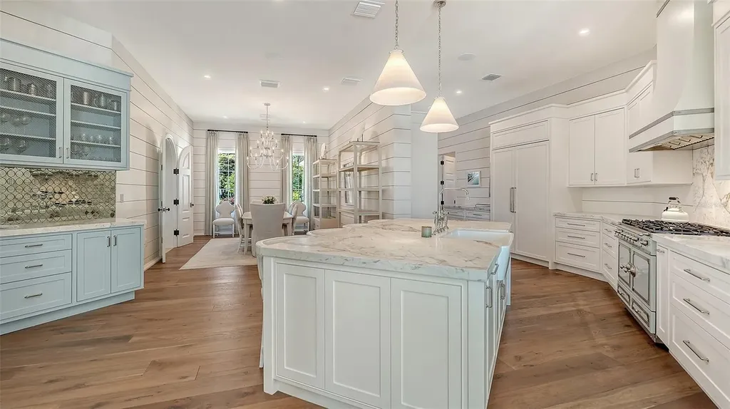 70 Lighthouse Point Drive Longboat Key FL 34228