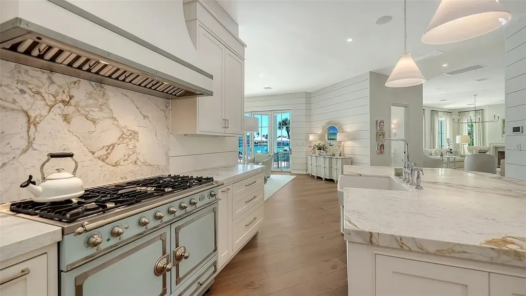 70 Lighthouse Point Drive Longboat Key FL 34228