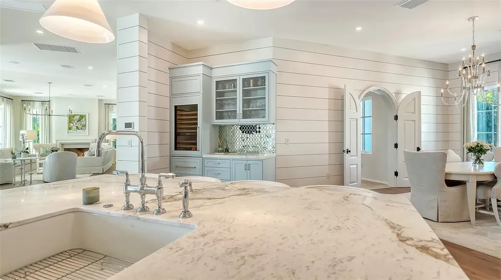 70 Lighthouse Point Drive Longboat Key FL 34228