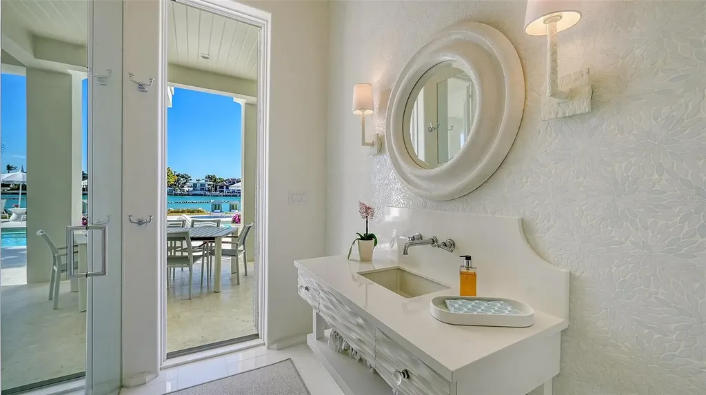 70 Lighthouse Point Drive Longboat Key FL 34228